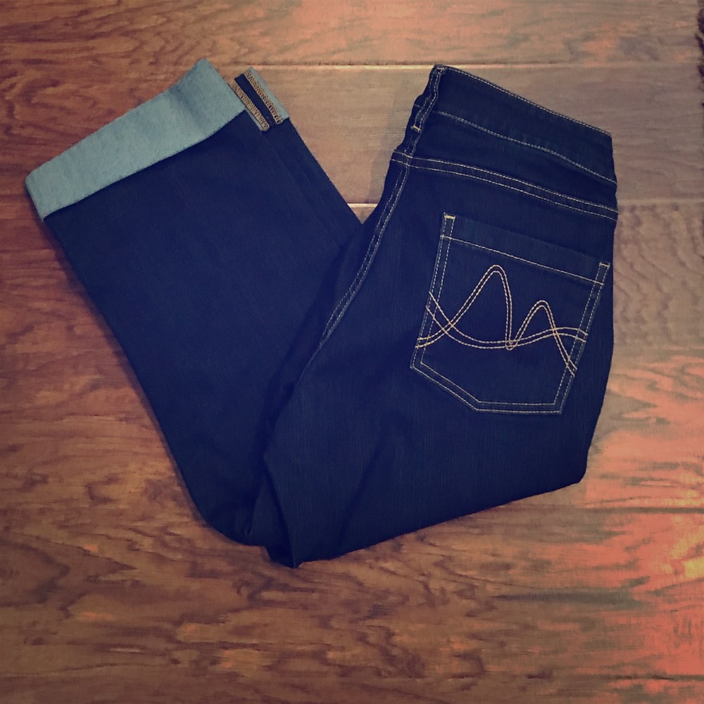 New York and Company Crop Jeans